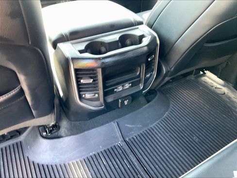 Used 2023 RAM 1500 Laramie AWD/4WD image 11