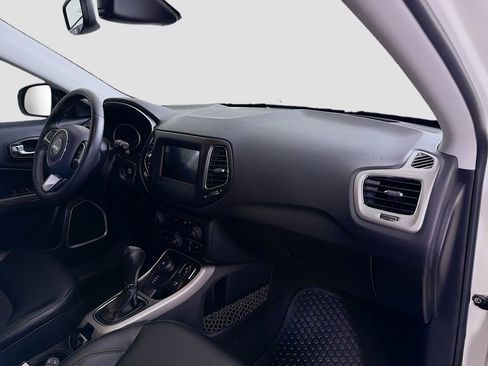 Used 2019 Jeep Compass Latitude w/ Popular Equipment Group image 28