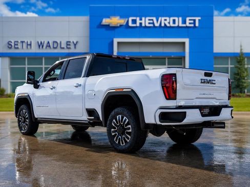 Used 2024 GMC Sierra 2500 Denali Ultimate AWD/4WD image 5