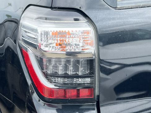 Used 2020 Toyota 4Runner SR5 image 20