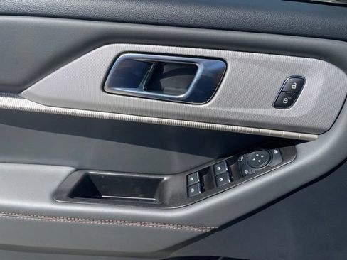 New 2026 Ford Explorer Active RWD image 19