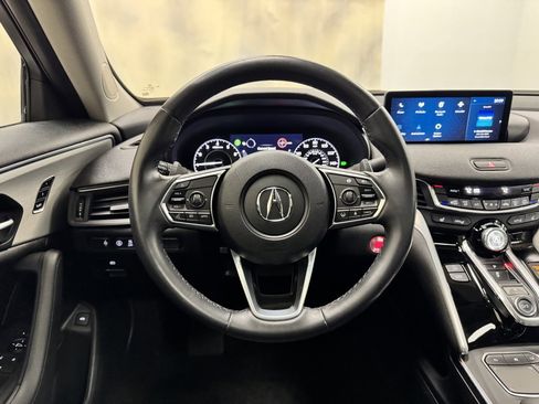 Used 2022 Acura TLX image 18