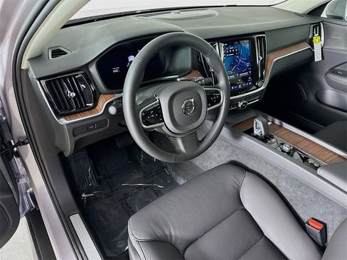 New 2026 Volvo V60 B5 Cross Country Plus w/ Climate Package image 9