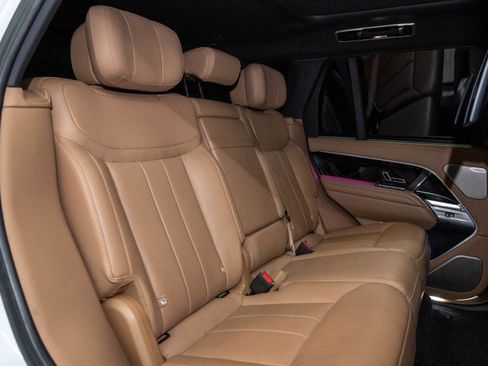 Used 2025 Land Rover Range Rover Autobiography AWD/4WD image 14