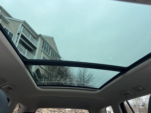 Used 2018 Volkswagen Atlas Launch Edition image 19