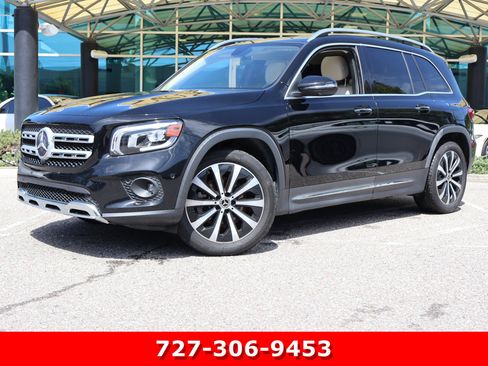 Used 2023 Mercedes-Benz GLB 250 4MATIC w/ Premium Package image 1