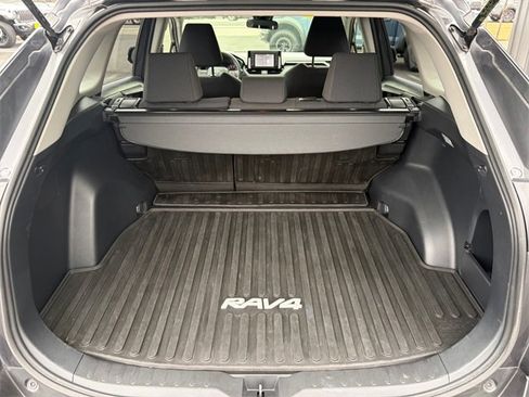 Used 2019 Toyota RAV4 LE image 25