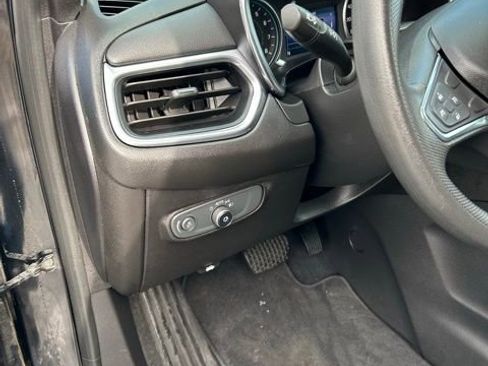 Used 2019 Chevrolet Equinox LT image 13