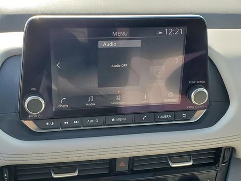 Certified 2022 Nissan Rogue SV w/ SV Premium Package image 30