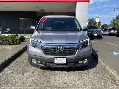 Used 2018 Honda Ridgeline RTL-T image 3