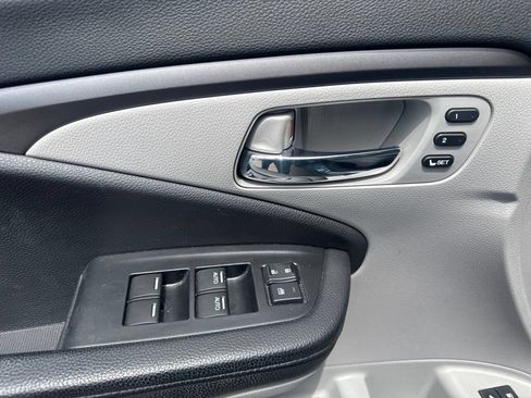 Used 2021 Honda Pilot EX-L image 11