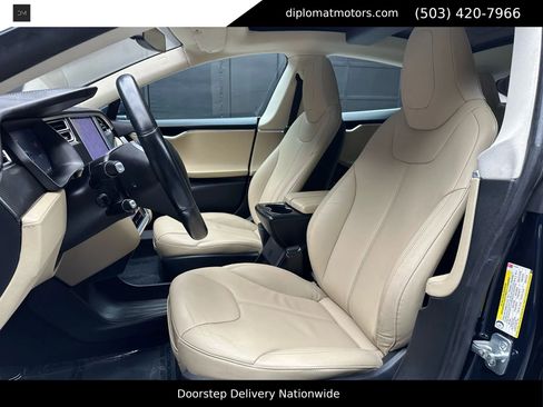 Used 2015 Tesla Model S 85 image 18