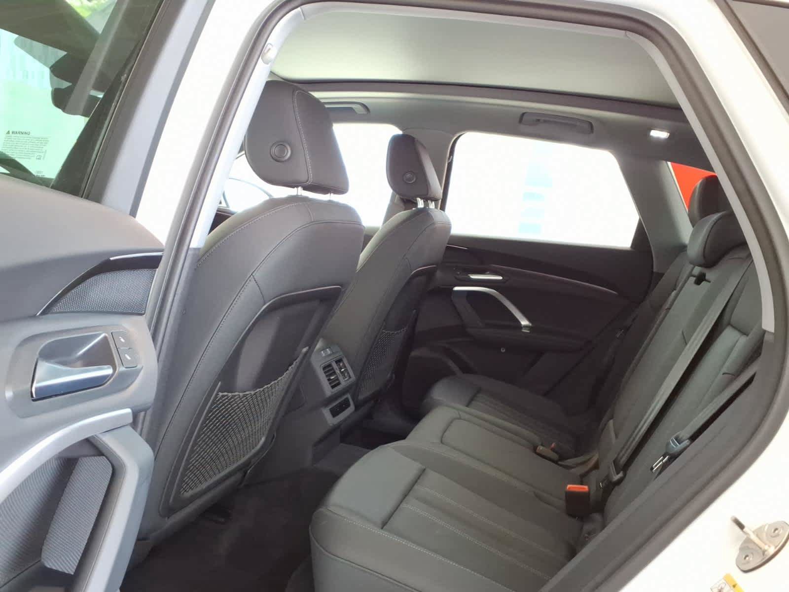 Used 2025 Audi Q5 Premium w/ Convenience Package AWD/4WD image 16