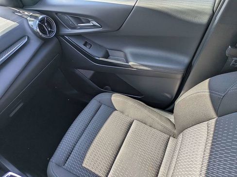 Used 2025 Chevrolet Equinox LT FWD image 15