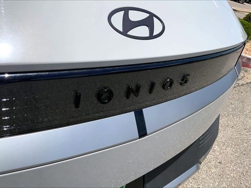 Used 2024 Hyundai Ioniq 5 SE RWD image 29