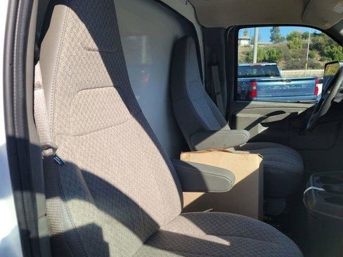 New 2024 Chevrolet Express 3500 w/ Power Convenience Package image 22