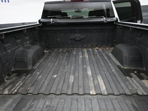 Used 2019 Chevrolet Silverado 1500 LT w/ All-Star Edition image 9