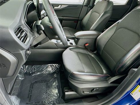 Used 2023 Ford Escape ST-Line w/ Tech Pack #1 image 9