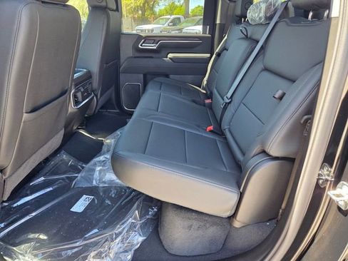 New 2026 GMC Sierra 2500 SLT w/ SLT Premium Package AWD/4WD image 6