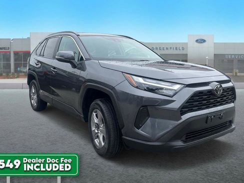Used 2025 Toyota RAV4 XLE AWD/4WD image 1