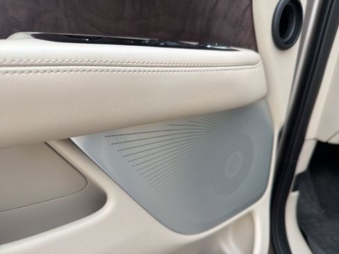 Used 2020 Lincoln Navigator Reserve w/ Luxury Package image 17