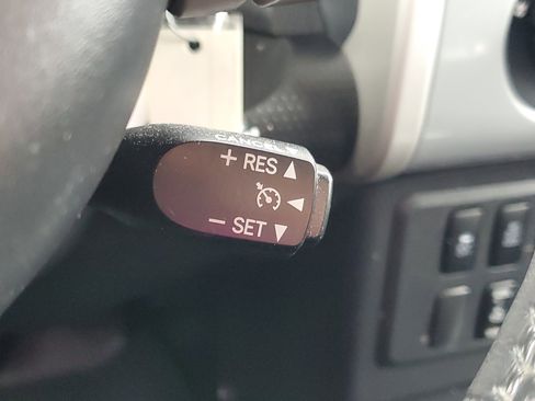 Used 2014 Toyota FJ Cruiser 4WD w/ Upgrade Package image 22