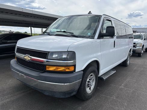 Used 2020 Chevrolet Express 3500 LT w/ LT Preferred Equipment Group RWD image 1