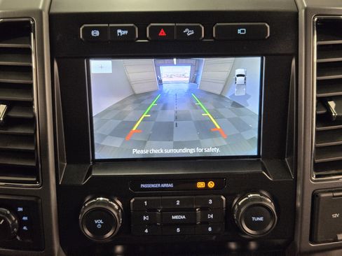 Used 2022 Ford F250 XLT w/ XLT Premium Package image 17