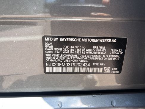 Used 2026 BMW X7 xDrive40i AWD/4WD image 36
