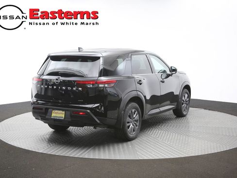 Used 2024 Nissan Pathfinder S AWD/4WD image 39