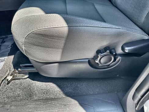 Used 2019 Toyota Tacoma SR w/ SR Convenience Package image 20