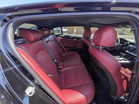 Used 2021 Kia Stinger GT1 AWD/4WD image 34