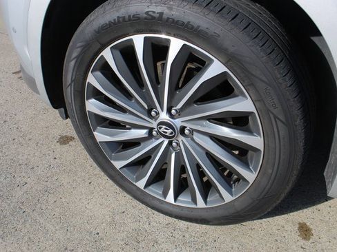 Used 2023 Hyundai Palisade Calligraphy image 3