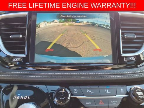 New 2027 Chrysler Pacifica Limited w/ S Appearance Package AWD/4WD image 24