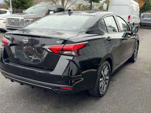 Used 2023 Nissan Versa SV image 8