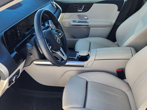 Used 2021 Mercedes-Benz GLA 250 4MATIC image 15