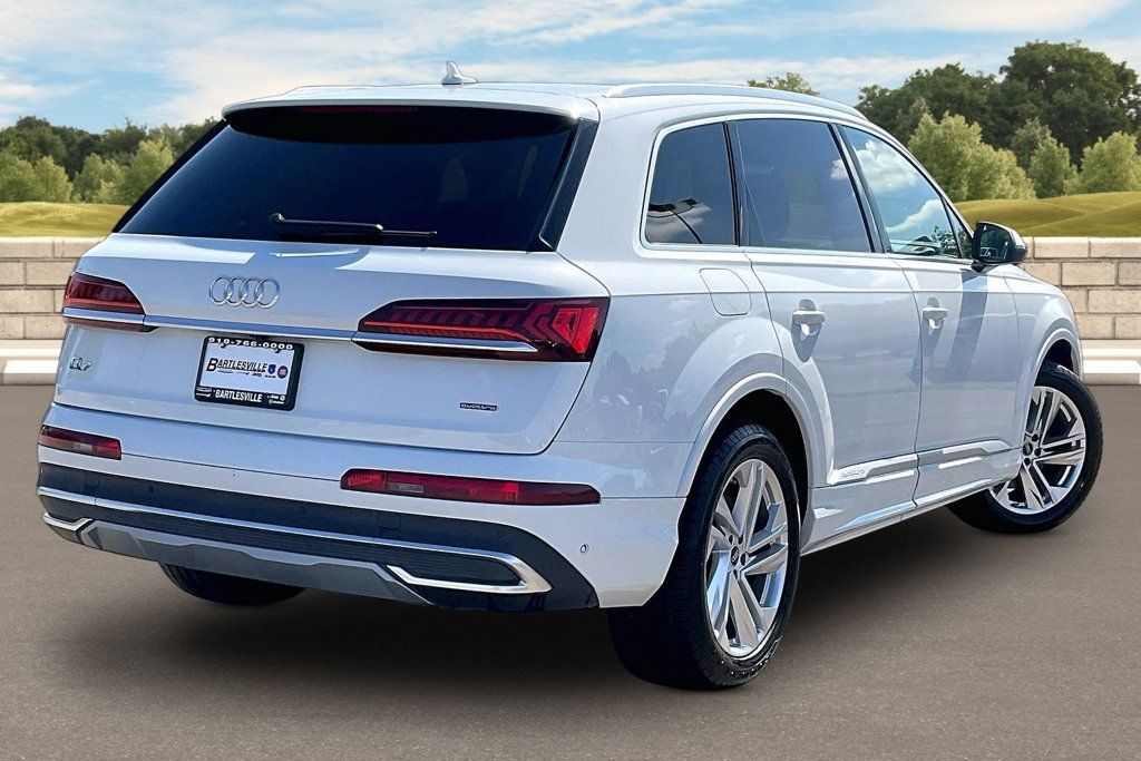 Used 2023 Audi Q7 3.0T Premium Plus AWD/4WD image 9