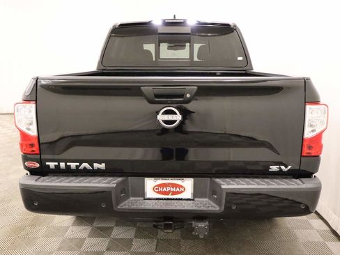 Used 2024 Nissan Titan SV w/ SV Convenience Package image 5