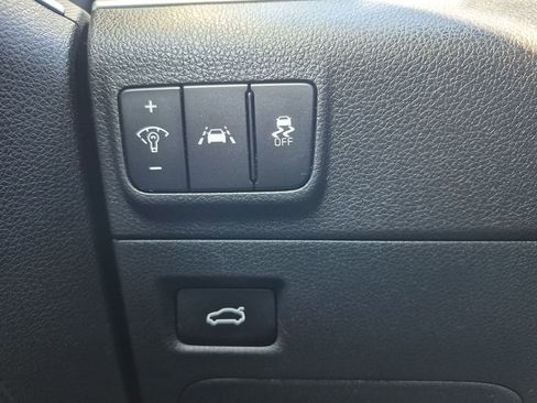 Used 2022 Kia K5 LXS image 26