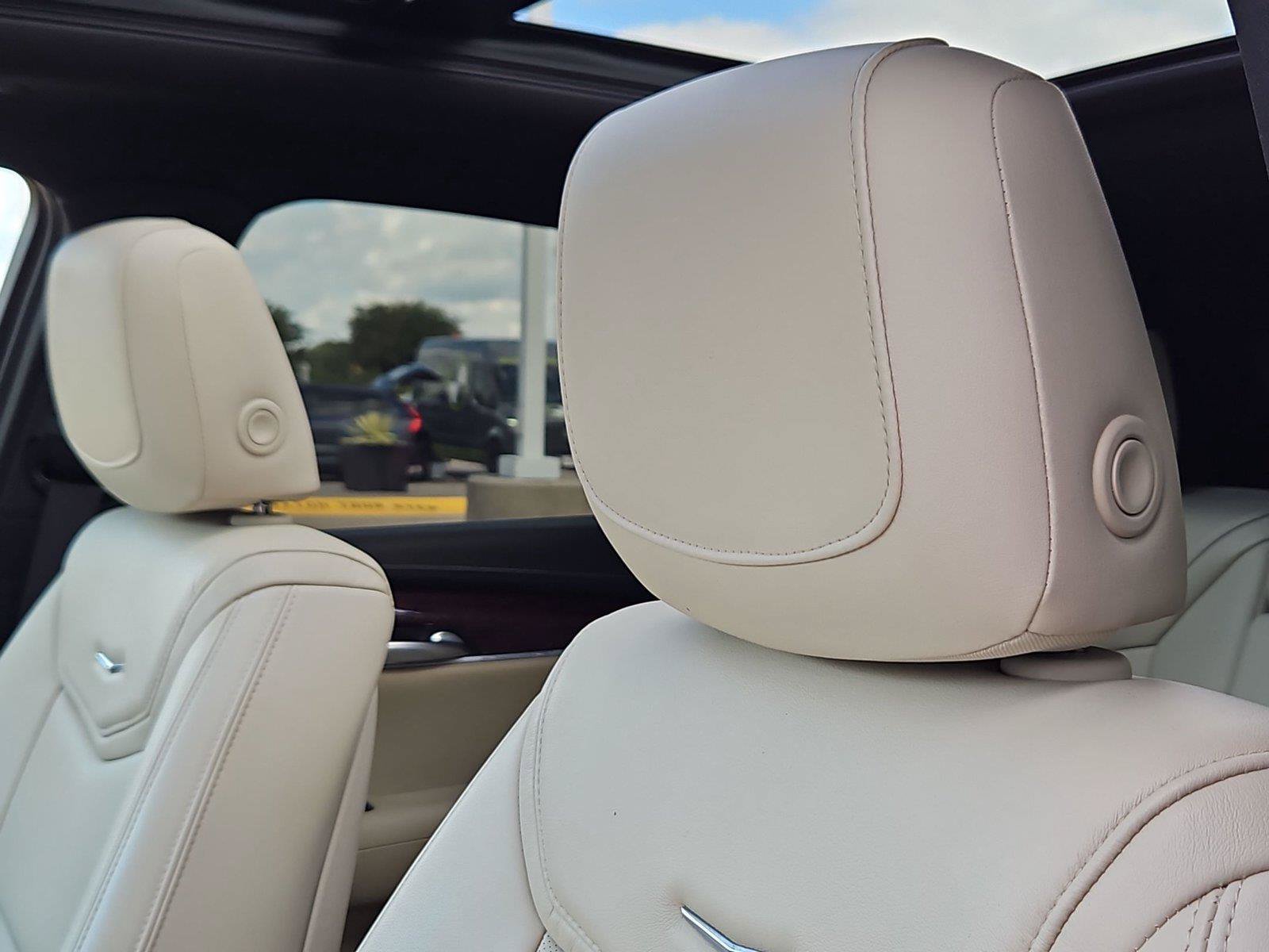Used 2019 Cadillac XT5 Luxury FWD image 10