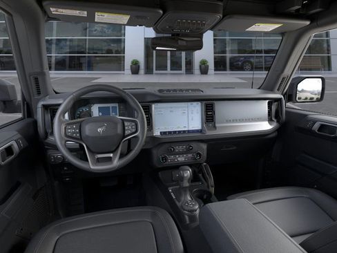 New 2025 Ford Bronco Badlands image 9