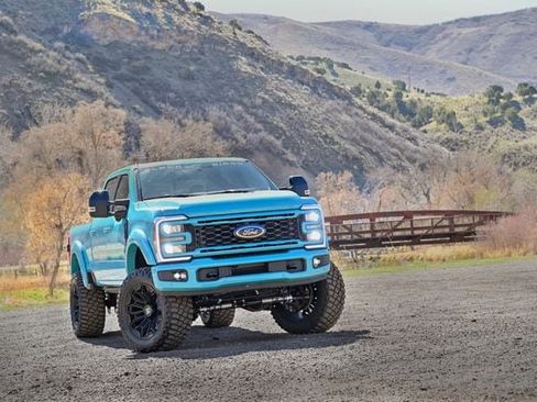 New 2026 Ford F250 Lariat w/ Black Appearance Package AWD/4WD image 7