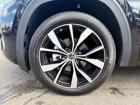 Used 2026 Volkswagen Atlas SEL Premium R-Line AWD/4WD image 2