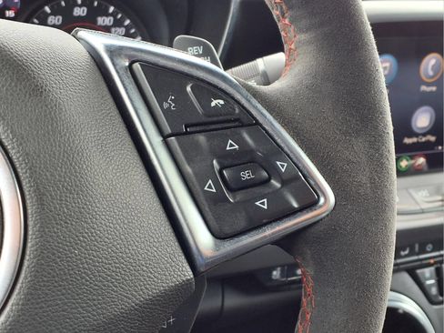 Used 2019 Chevrolet Camaro ZL1 RWD image 21