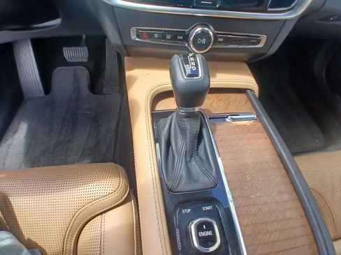 Used 2017 Volvo S90 T6 Inscription w/ Vision Package AWD/4WD image 30
