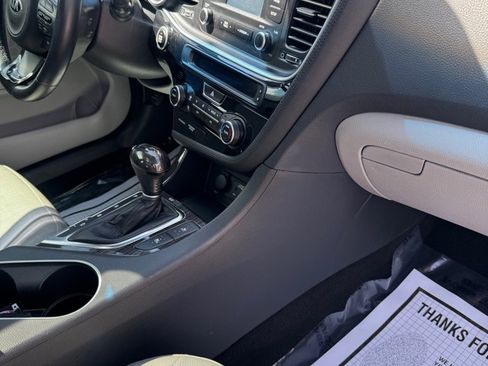 Used 2015 Kia Optima EX w/ EX Premium Package image 11