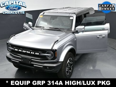 Used 2024 Ford Bronco Outer Banks AWD/4WD image 37
