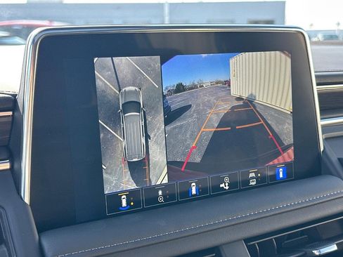 Used 2024 Chevrolet Tahoe Z71 w/ Luxury Package image 27