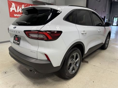Used 2025 Ford Escape ST-Line w/ Tech Pack #1 AWD/4WD image 7