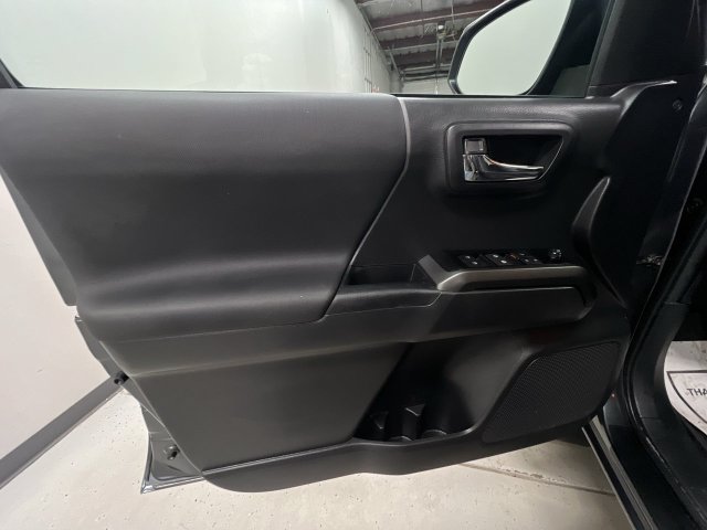 Certified 2022 Toyota Tacoma TRD Sport AWD/4WD image 21